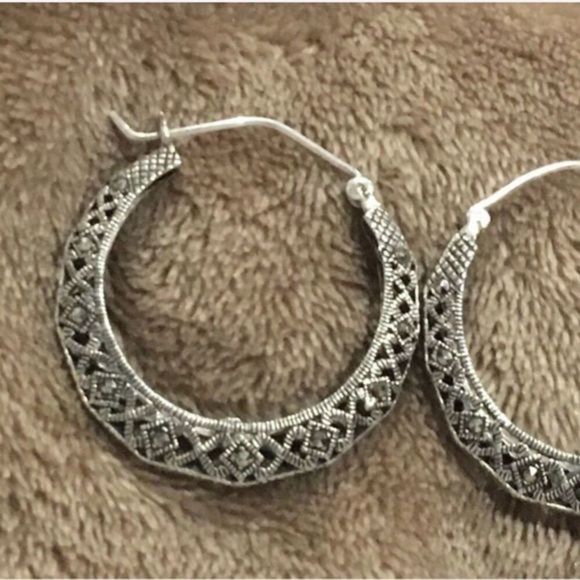 Vintage Sterling Silver Marcasite Cut Out Hinge Back Classic Hoops Earrings - Picture 2 of 11